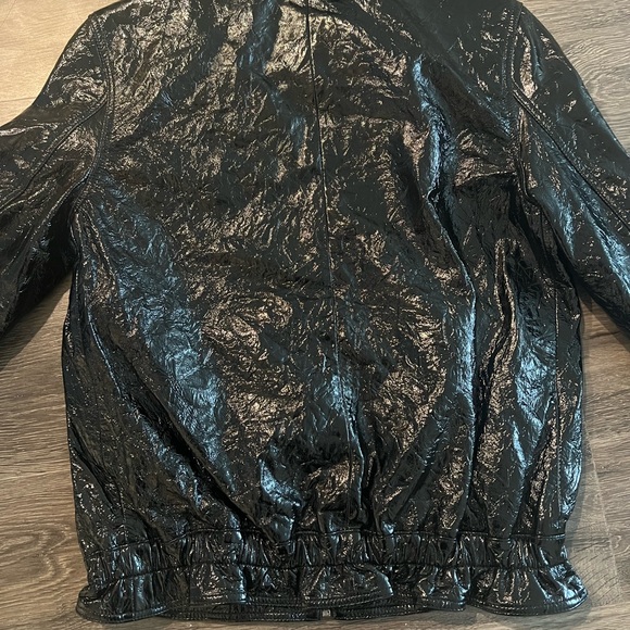 7 For All Mankind. Faux Fur Collar Patent Leather Jacket - Picture 7 of 11
